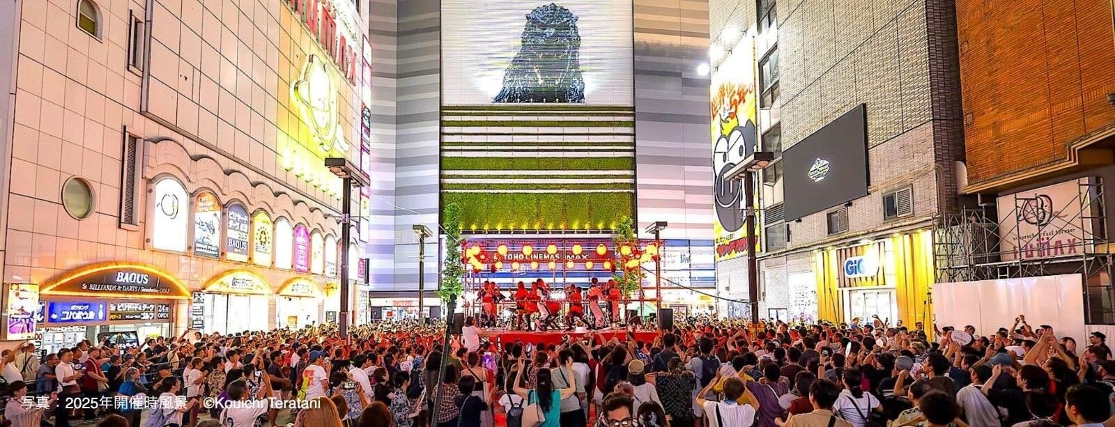 新宿歌舞伎町盆踊祭8月登場!迫力滿點哥吉拉立體像+藍人樂團特別演出