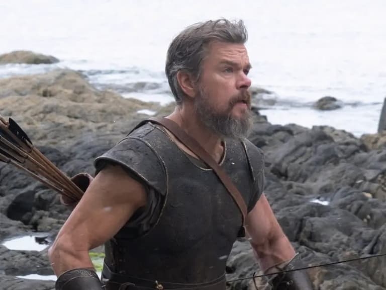 《奧德賽》麥特戴蒙 Matt Damon 曝拍攝內幕！1200 人戰場全來真的：「有人從我身邊全身著火跑過！」
