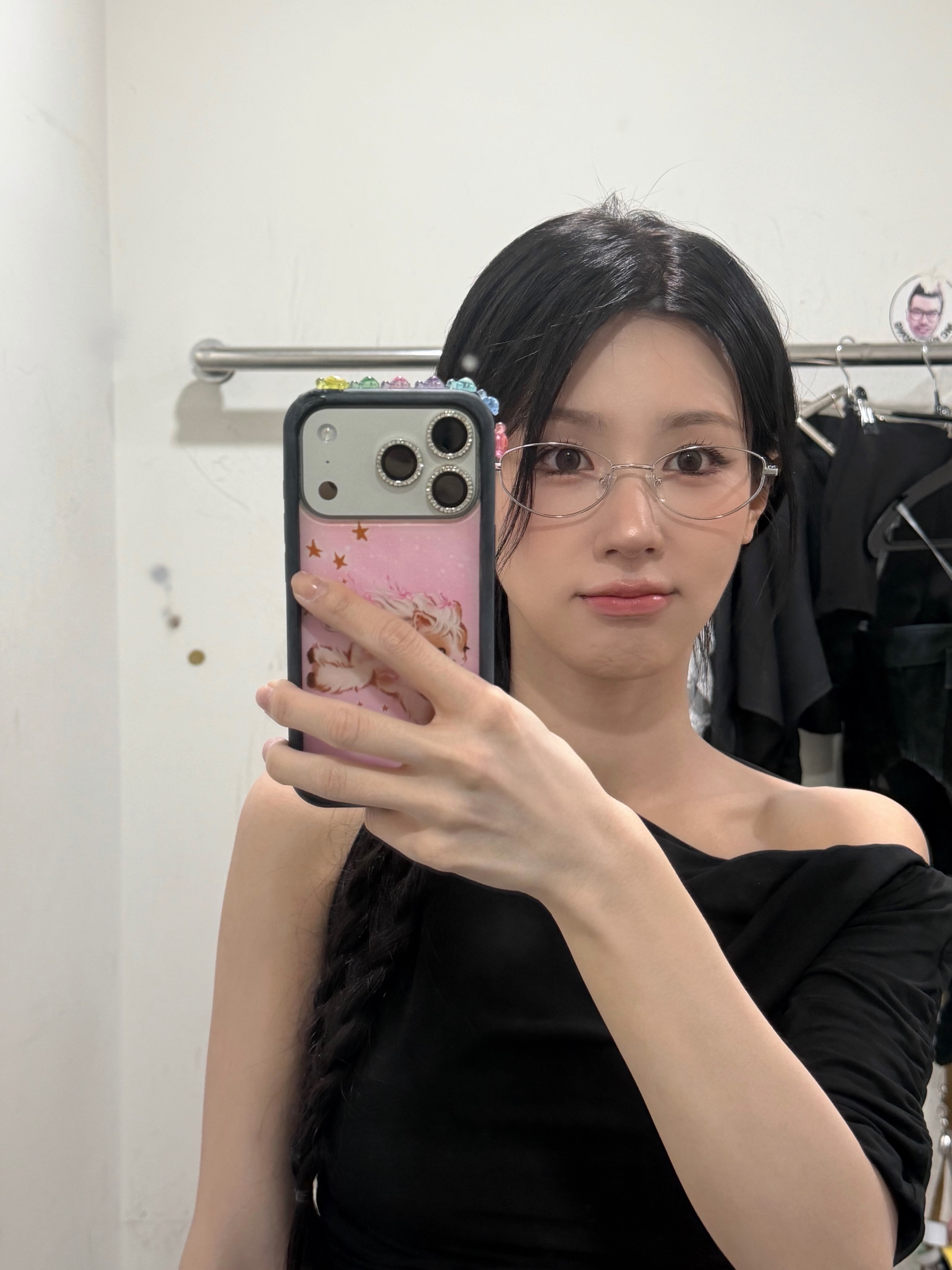 TWICE 娜璉、ATEEZ 崔傘手機殼上「幸運小烏龜」爆紅原因曝光!每種顏色都有專屬幸運寓意一次看!