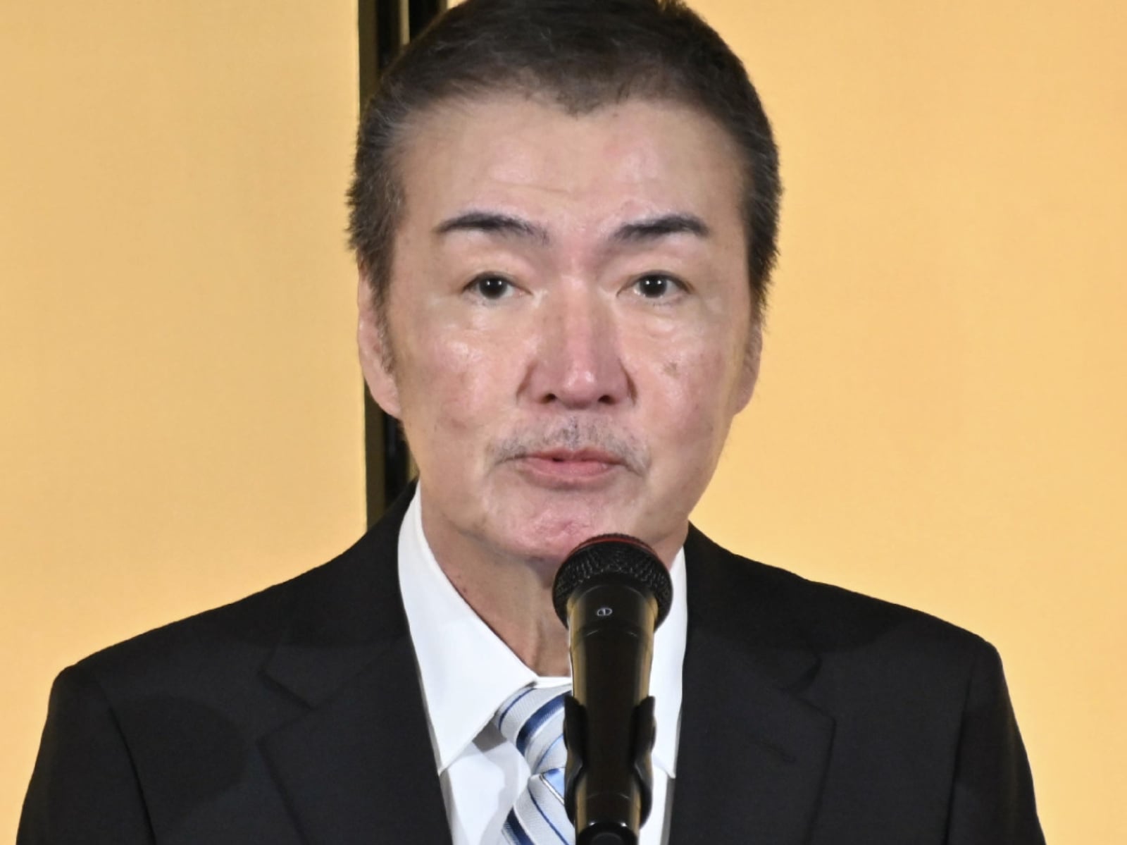 東野圭吾大腸癌病逝享壽 68 歲！創作生涯長達 40 年，出版 106 部作品！