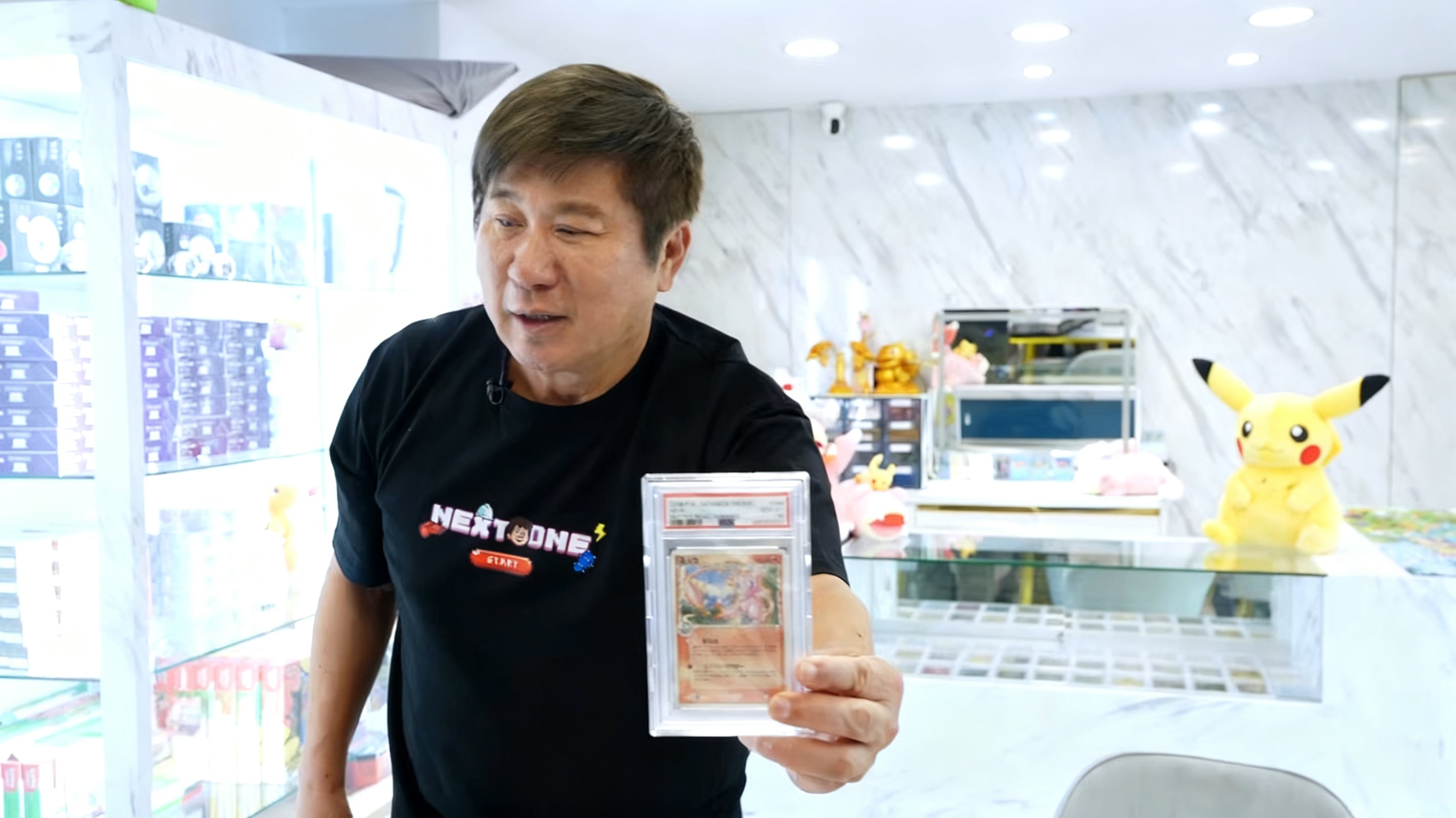 胡瓜開箱寶可夢稀有卡飆破 200 萬！驚呼：「比股票賺得還兇！」