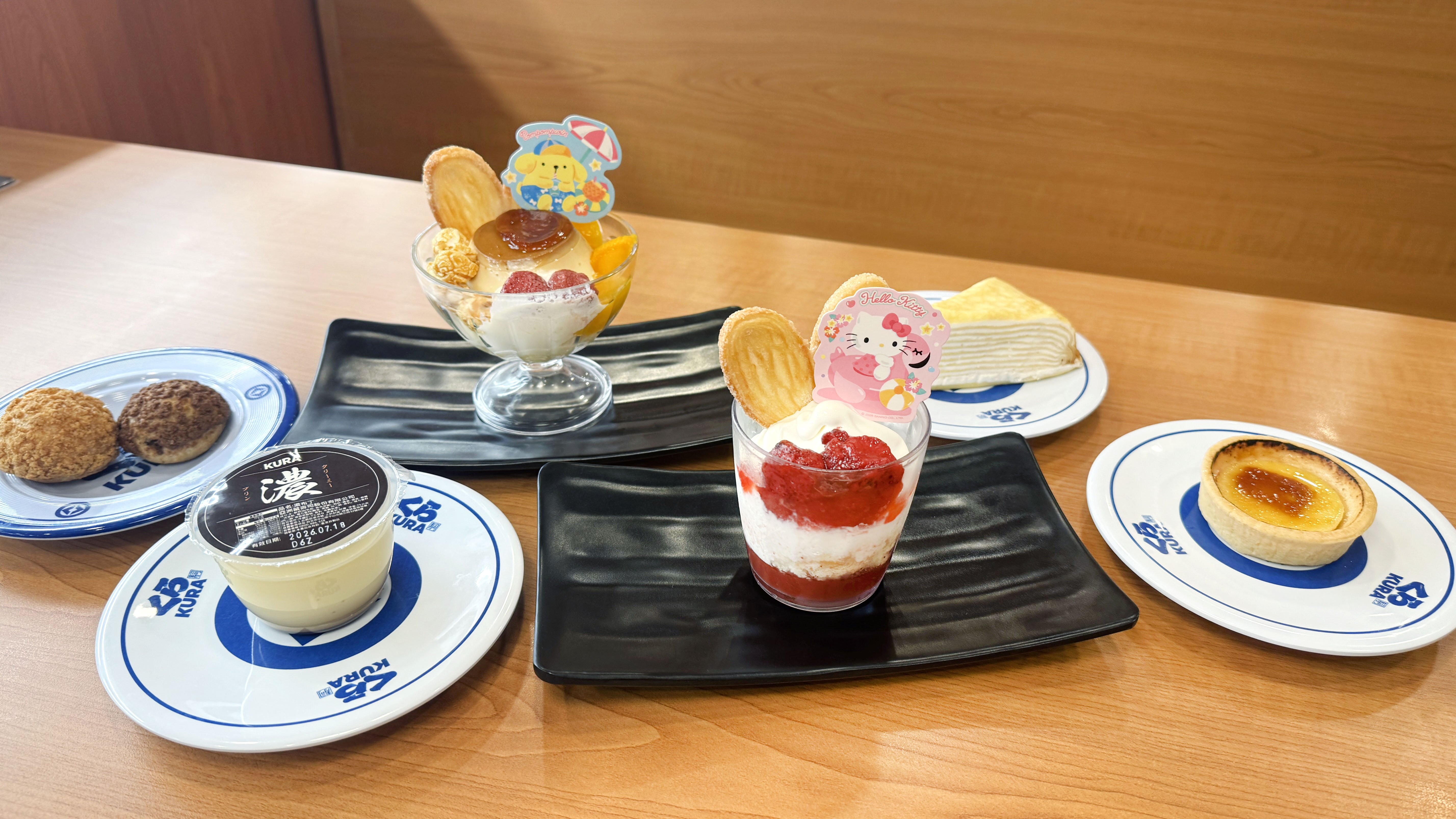 藏壽司 X 三麗鷗聯名即將登場！Hello Kitty、酷洛米⋯限定周邊、甜點、主題門市一次看！
