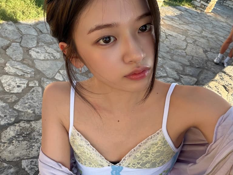 IVE 安兪真身高 173 公分 IG 曬旅遊美照！蕾絲背心造型初戀氛圍感爆棚！