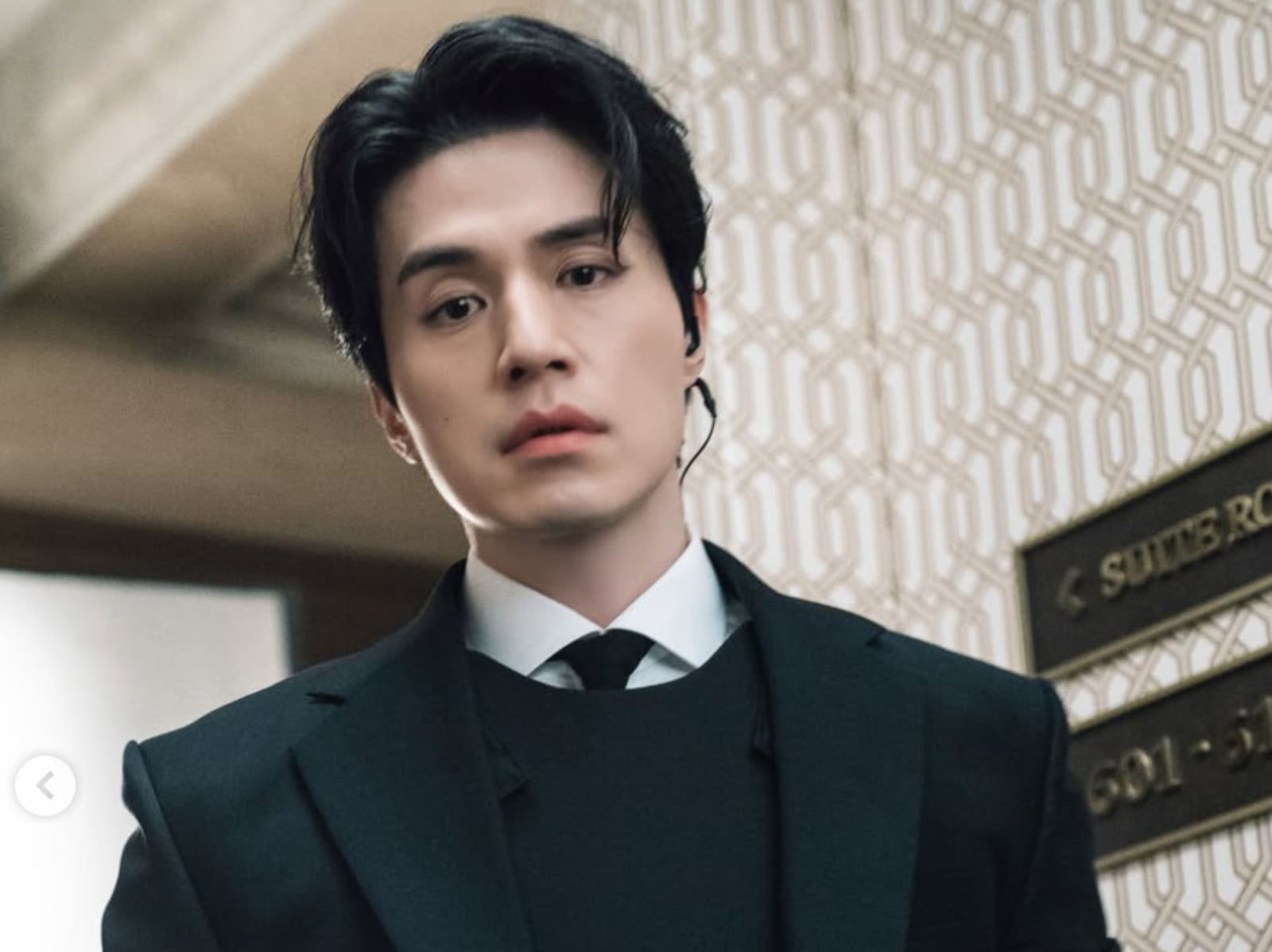 《殺人者的購物中心2》李棟旭身高 185 公分、認愛秀智、《鬼怪》爆紅⋯6 件事快認識！