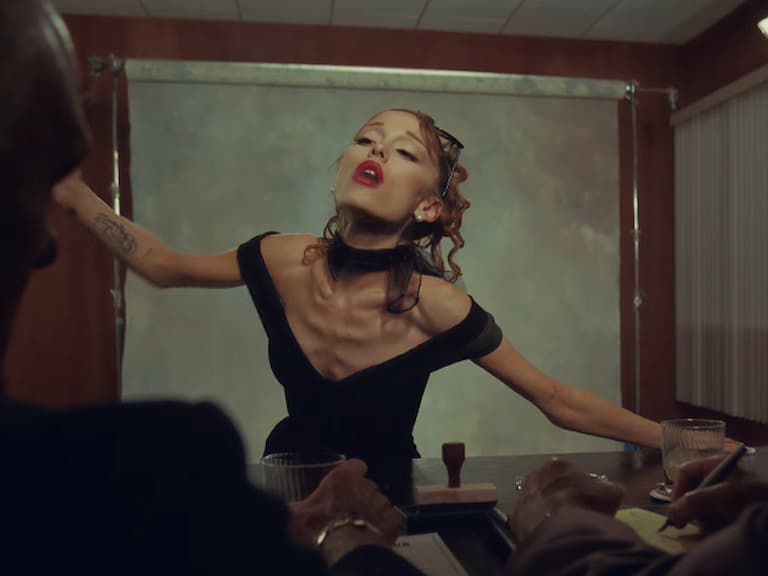 亞莉安娜 Ariana Grande 身高 153 身材新歌 MV 暴瘦！骨感模樣引網憂：「真的希望她平安！」