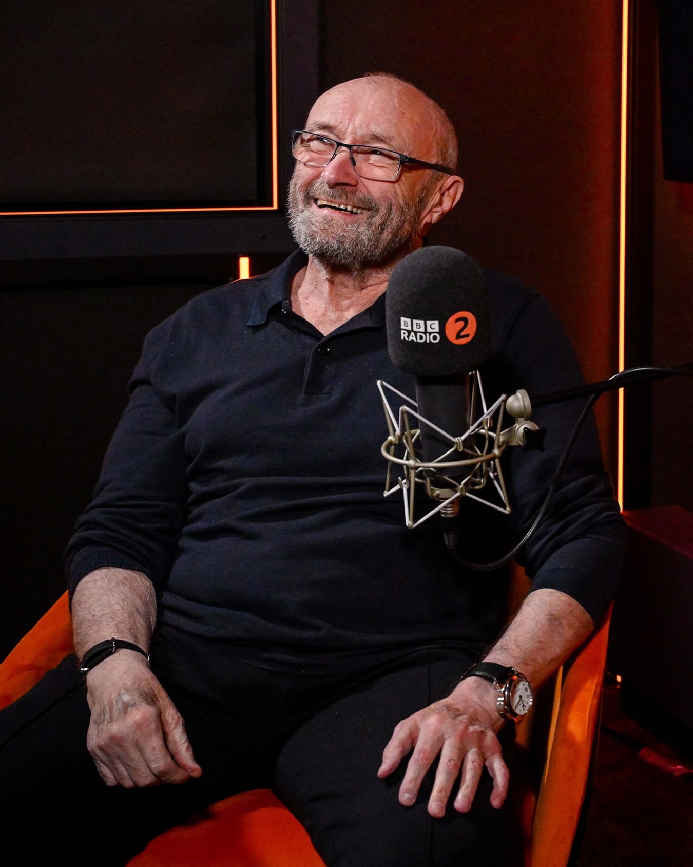 菲爾柯林斯 Phil Collins 親揭曾一度生病命危經歷!坦言:「孩子們都來道別了!」