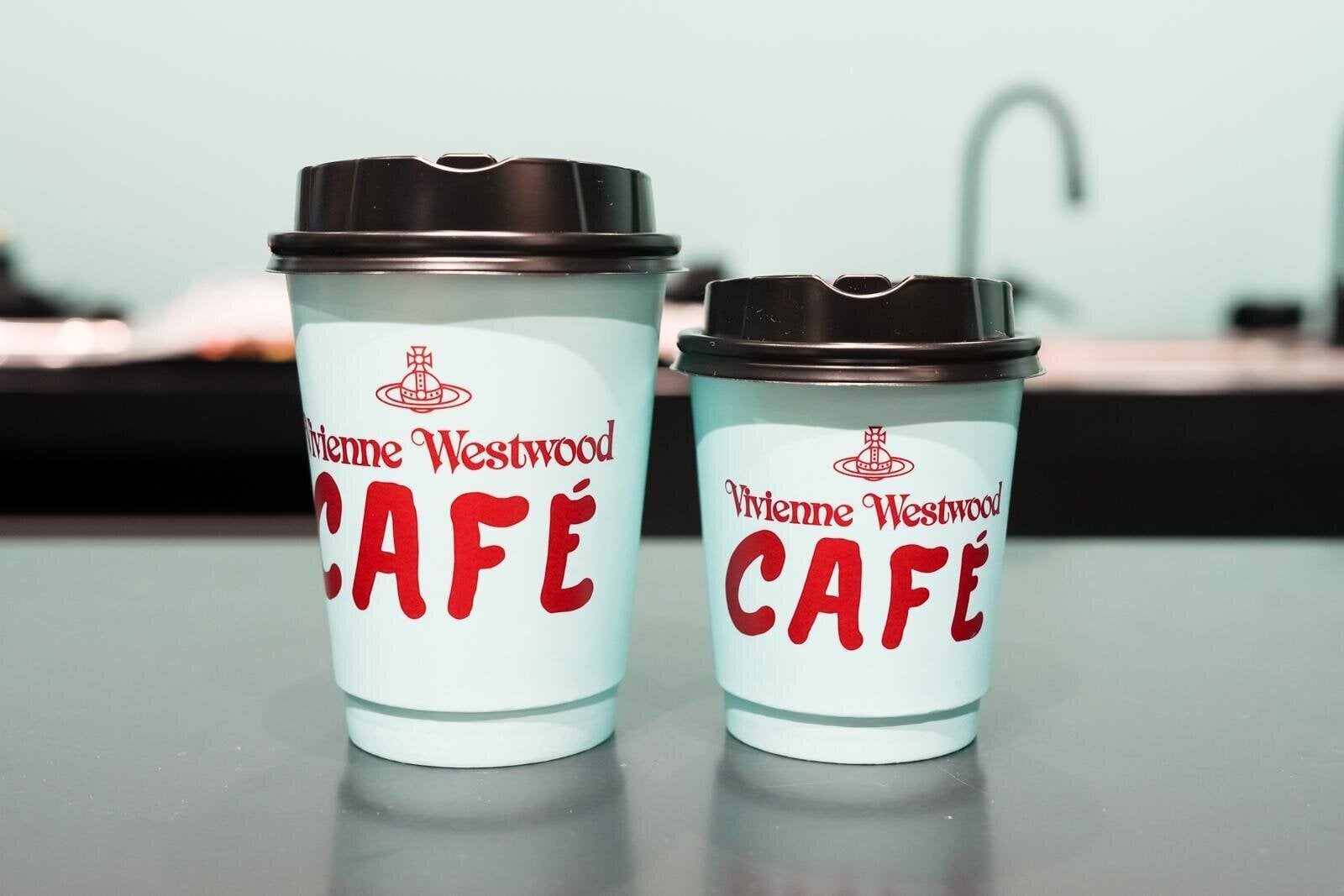Vivienne Westwood 青山咖啡廳推新系列！手繪愛心皇冠帆布包、馬克杯吊飾8月開賣
