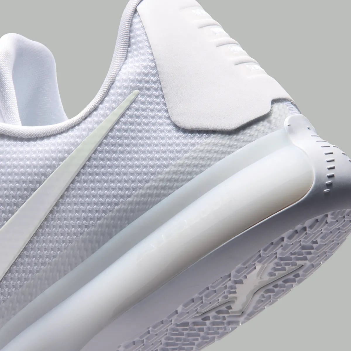 Nike Kobe 10 Protro 升級版本正式發表!首發 Halo 配色、發售資訊公開!