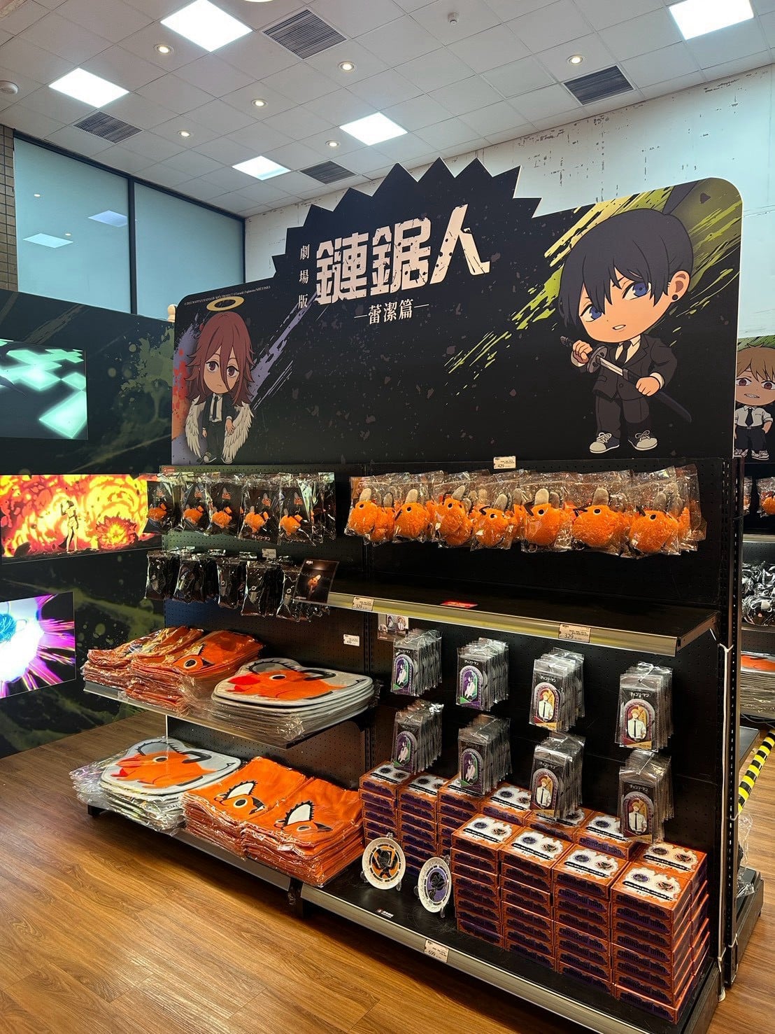 蕾潔迷必朝聖!《鏈鋸人》劇場版快閃店首度來台,波奇塔迴力車、蕾潔滑板⋯多款新周邊一次看!