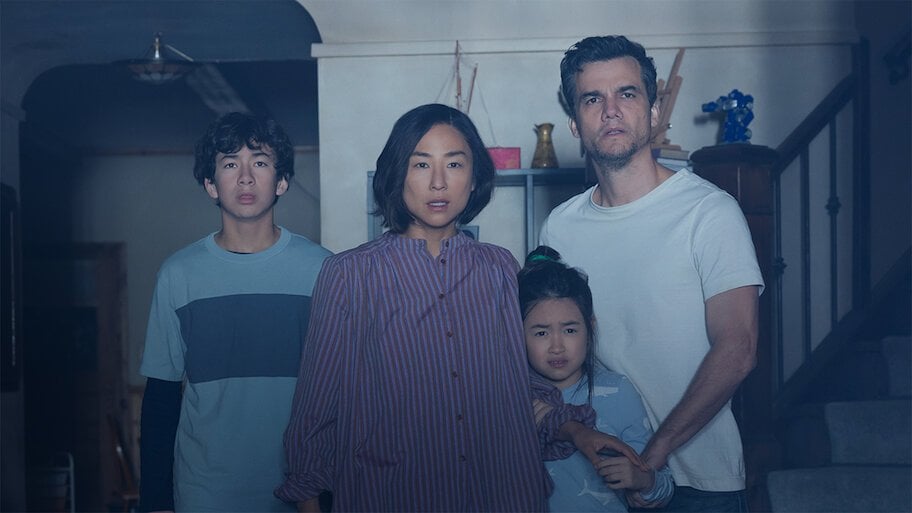 《The Last House》Netflix新片曝光！葛莉塔李、華格納莫拉困死家中 狗狗場景網瘋傳