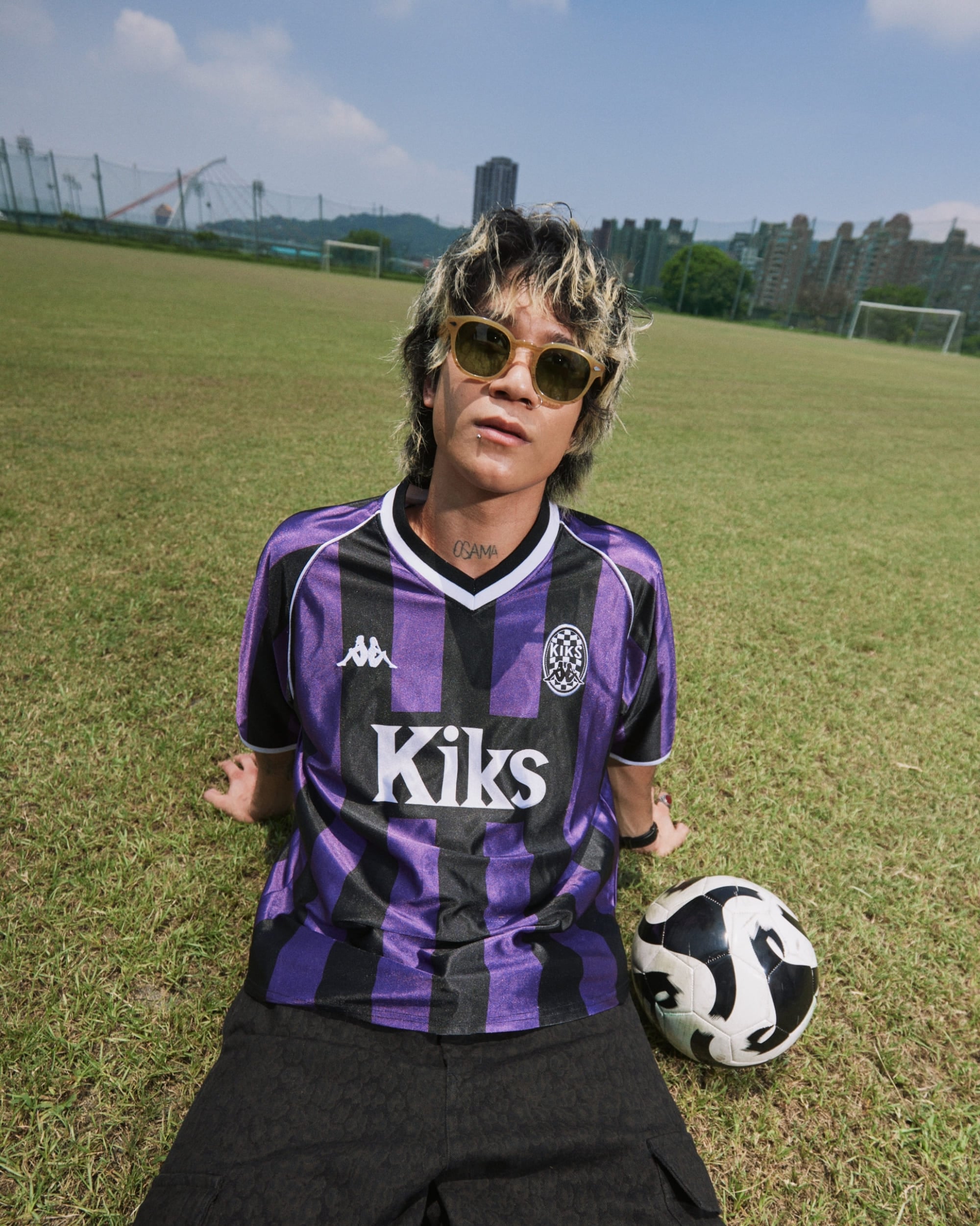 Kappa × KIKS「FOOTBALL ARCHIVE」全新聯名登場!Blokecore 穿搭正夯、足球衣必收!
