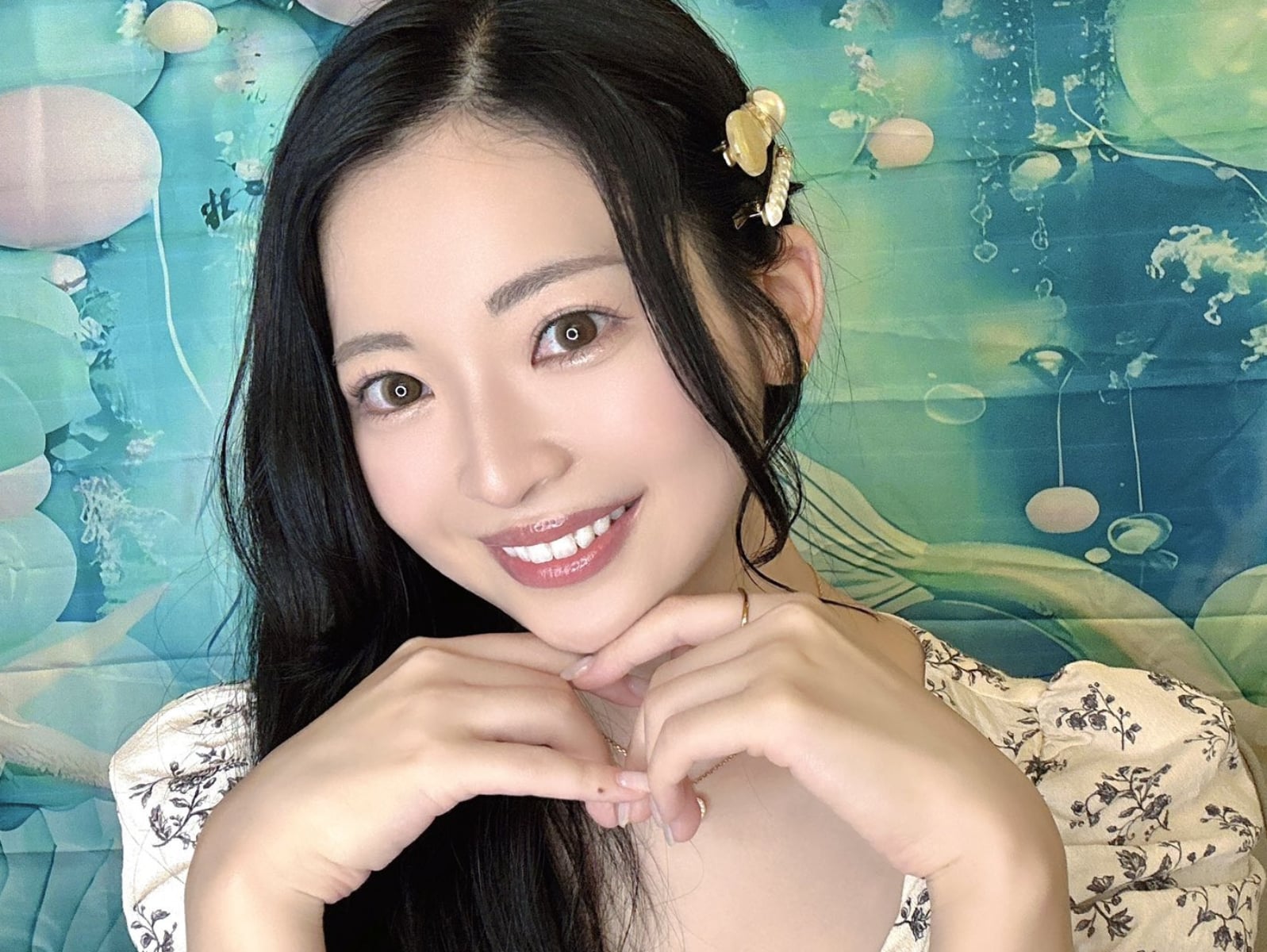 山田百合自帶美艷神秘感出道！原來就是槙泉奈睽違 3 年復出！【老司J開車】