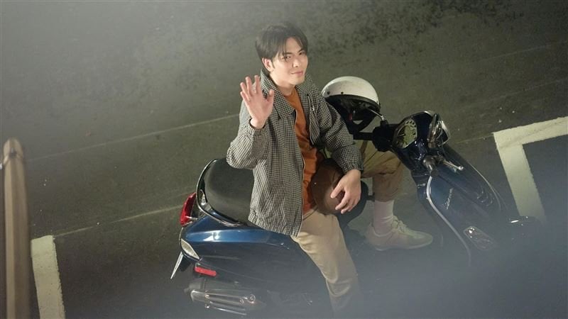 蕭敬騰 A-Lin 對唱新歌〈愛上你不是我決定〉MV曝光!哭戲彩蛋+爵士酒吧突襲開唱全紀錄