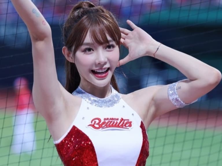 YURI 陳洛心進軍職排勝任隊長！連莊啦啦隊「ACE VIVA」全新曝光！【野生抓正妹】