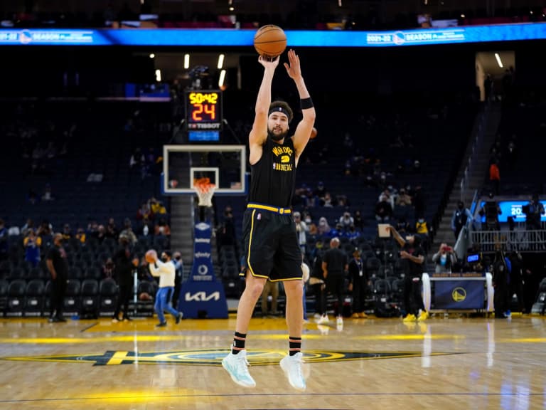 NBA／Klay Thompson 親選歷史先發五人！Kobe 取代 Jordan 入選引熱議