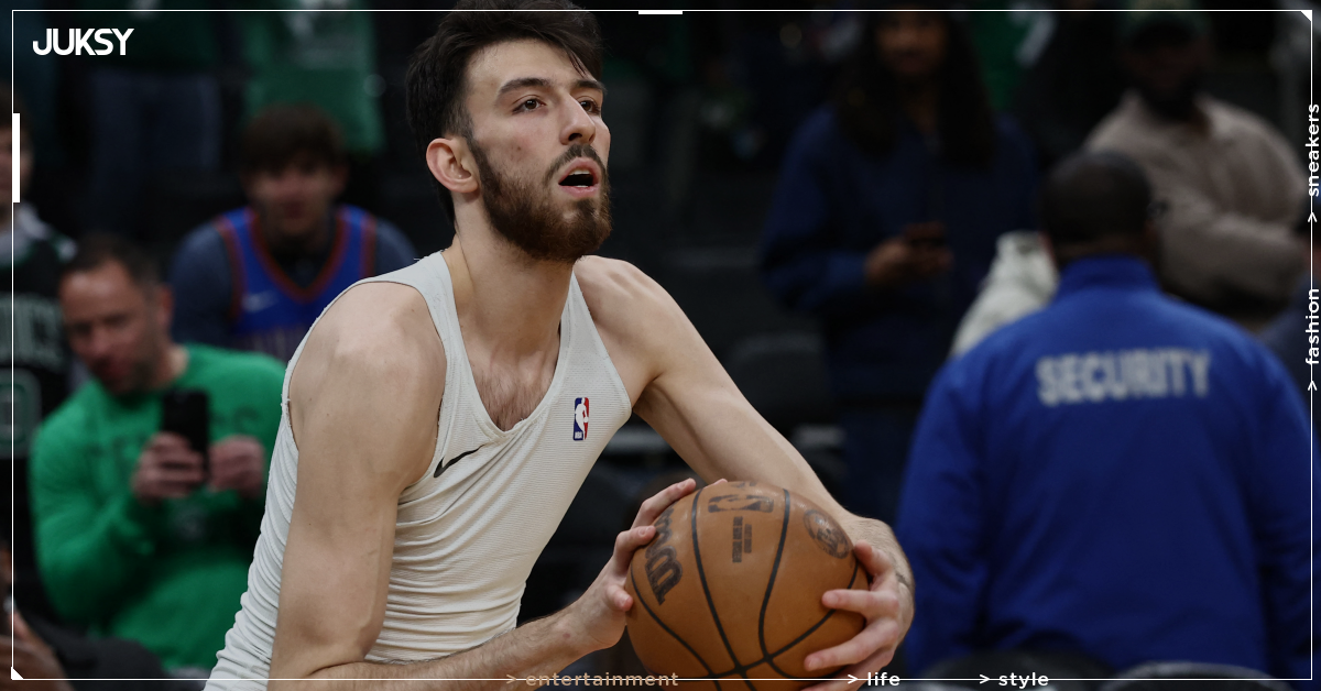 NBA/Chet Holmgren 曬健身照秀壯碩身材!手握「5 磅啞鈴」網友笑虧:「你只是瘦而已!」