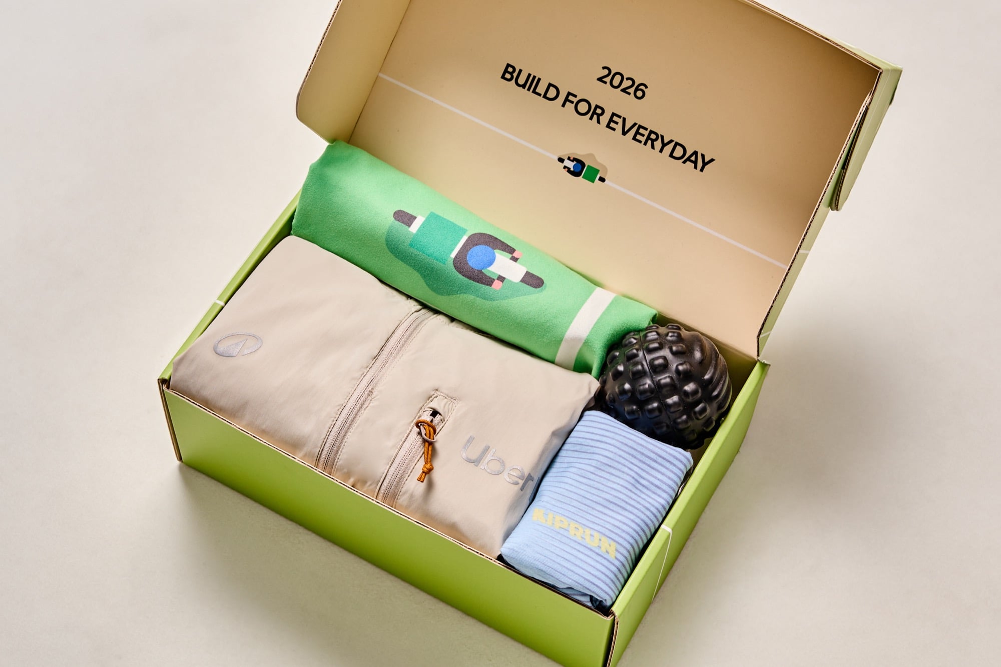 Uber Eats × 迪卡儂首度聯名!限量「酷夏騎行禮盒」免費送、防曬袖套、會員點數⋯一次看!