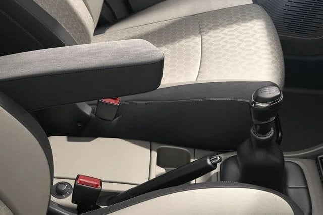 約97萬日圓新車超狂!Renault Triber 2026年式印度上市,車長不到4米竟能坐7人!