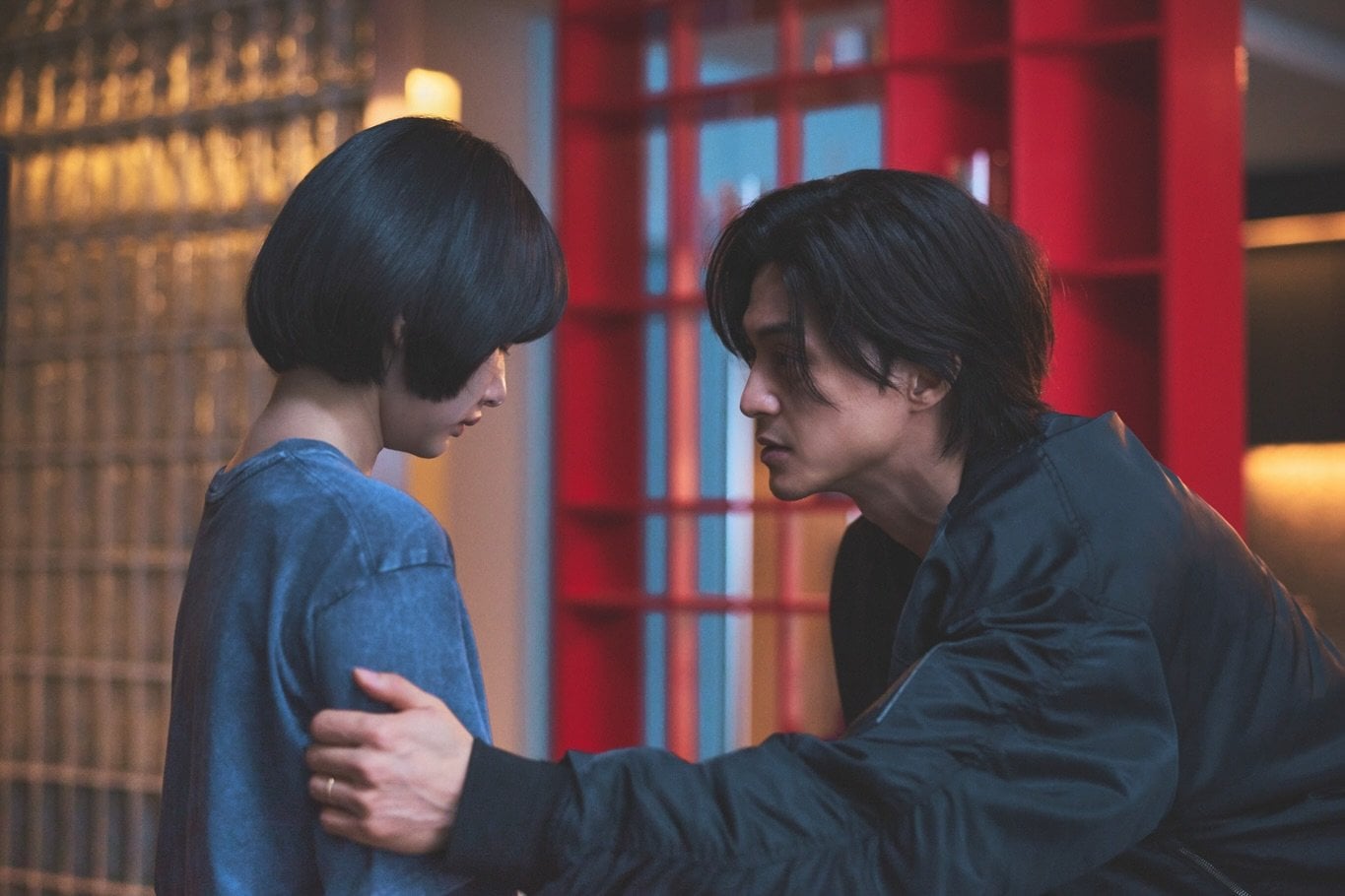金憓秀 Kim Hye-soo《現在不是外遇的問題》觀看量暴增169%!金智勳私服穿搭同步瘋傳