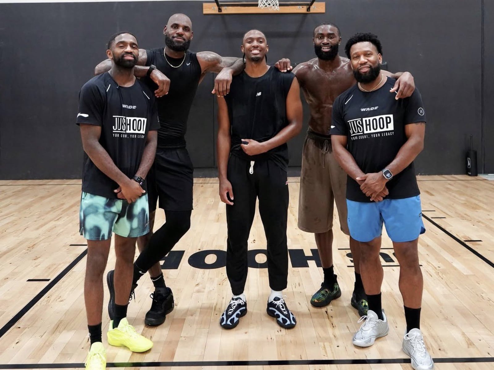 NBA／LeBron、JB、Maxey 集結合體練球！獨缺 Embiid，球迷期待 76 人四巨頭完整合體！