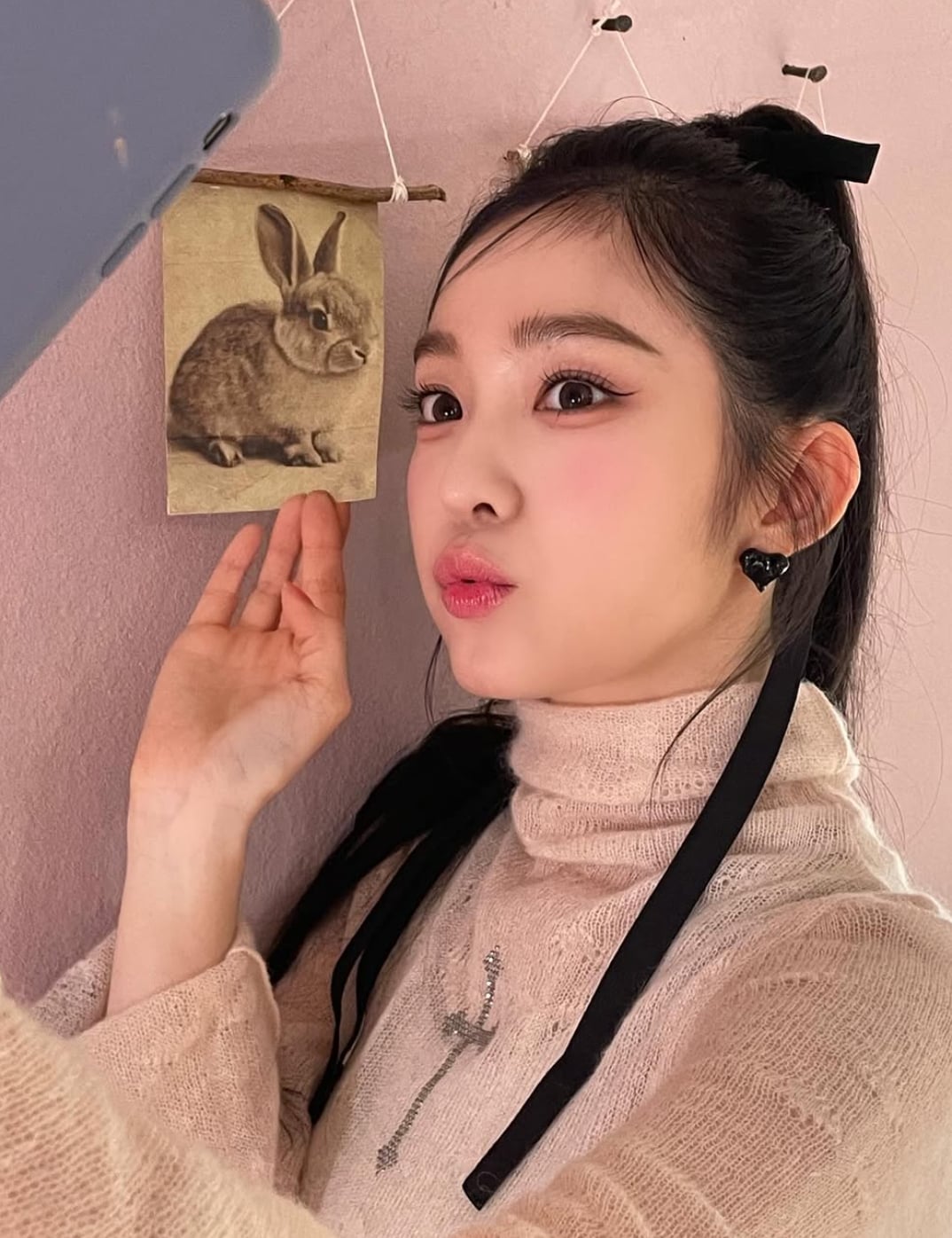 Red Velvet Irene 身高 158 公分、23 歲才出道、醉後撒嬌、耍大牌爭議⋯6 件事快認識!