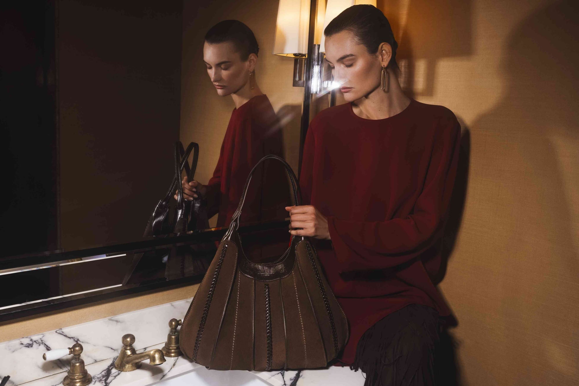 Gianni Chiarini 2026秋冬包包狂了！5款義大利工藝珍品曝光，鰻魚皮、鴕鳥紋⋯每一款都值得收藏！