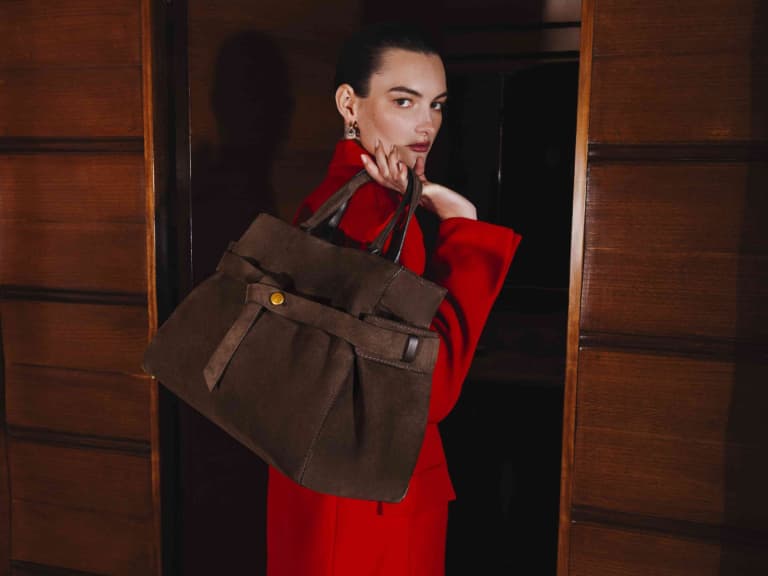 Gianni Chiarini 2026秋冬包包狂了！5款義大利工藝珍品曝光，鰻魚皮、鴕鳥紋⋯每一款都值得收藏！
