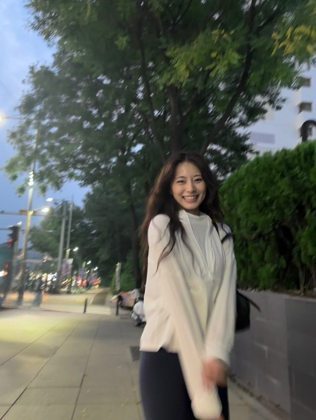 周子瑜 TZUYU 無懼TWICE單飛潮!美照三連發曝光 傳聞新東家未鬆口