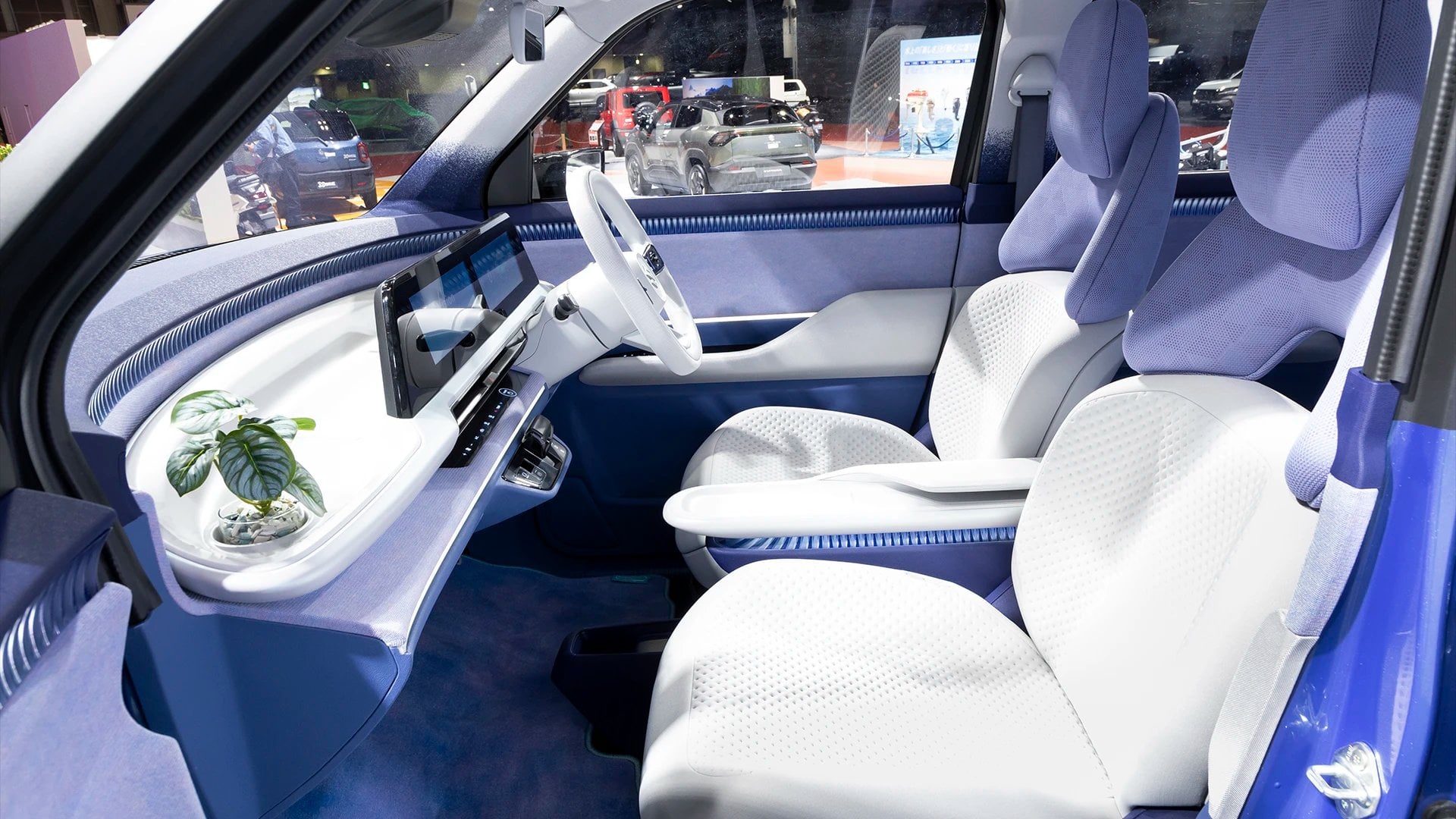 Suzuki Vision e-Sky 電動概念車曝光!全高1625mm、ㄇ字型頭燈超狂,2026年度量產化期待爆表!
