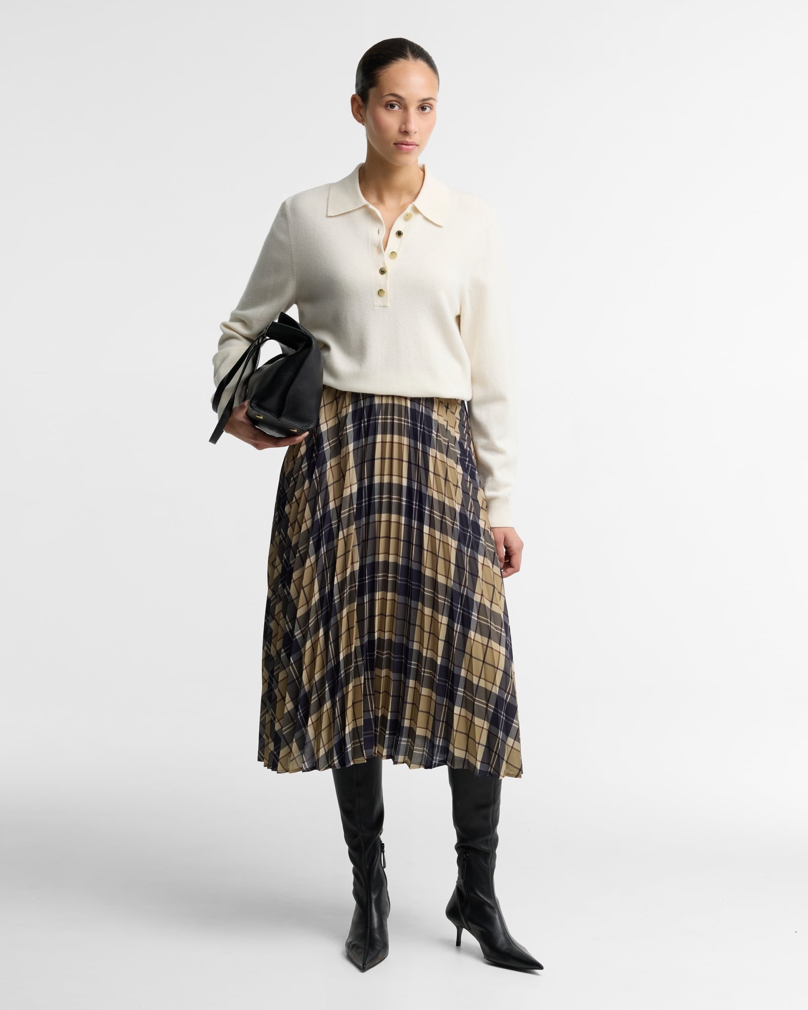 Barbour 2026秋冬「Birchwood格紋」系列狂讚!蘇格蘭林地色彩入魂,駝色海軍藍搭配超英倫!