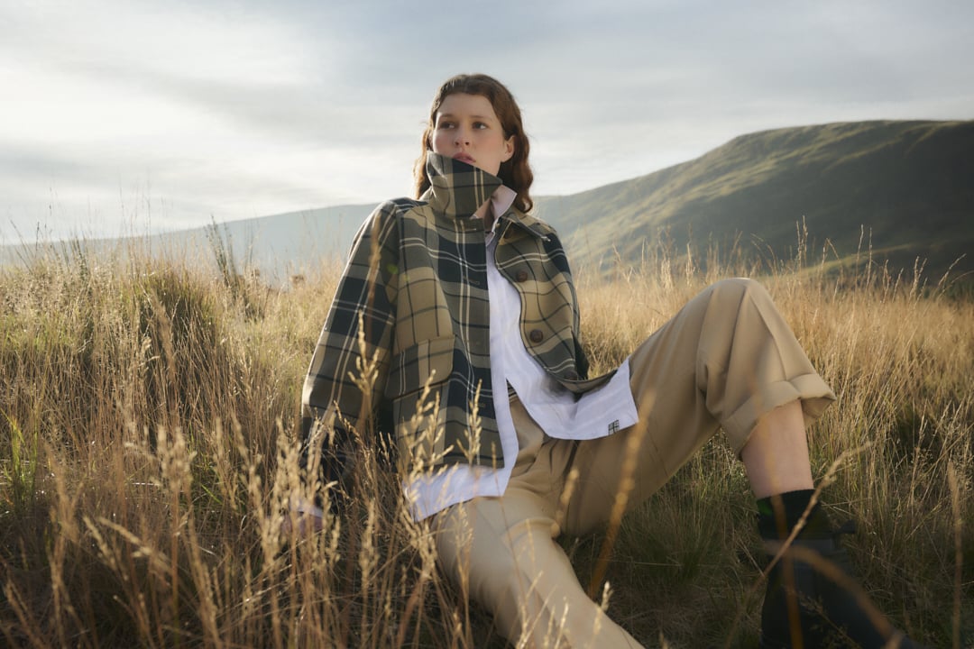 Barbour 2026秋冬「Birchwood格紋」系列狂讚!蘇格蘭林地色彩入魂,駝色海軍藍搭配超英倫!