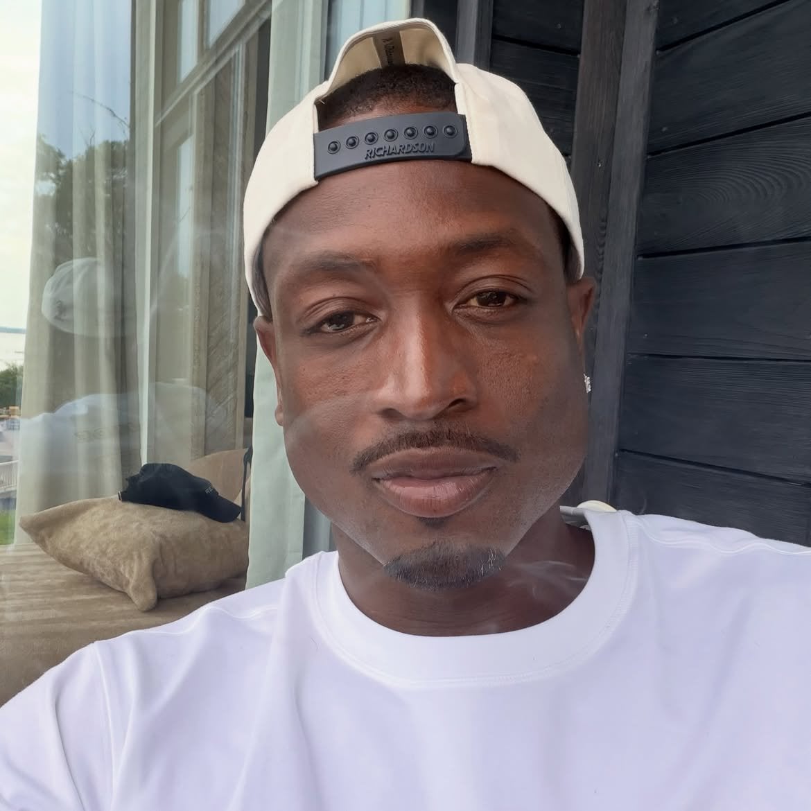 德韋恩·韋德 Dwyane Wade剃光鬍子!IG曝新照網驚呼變回20年前模樣