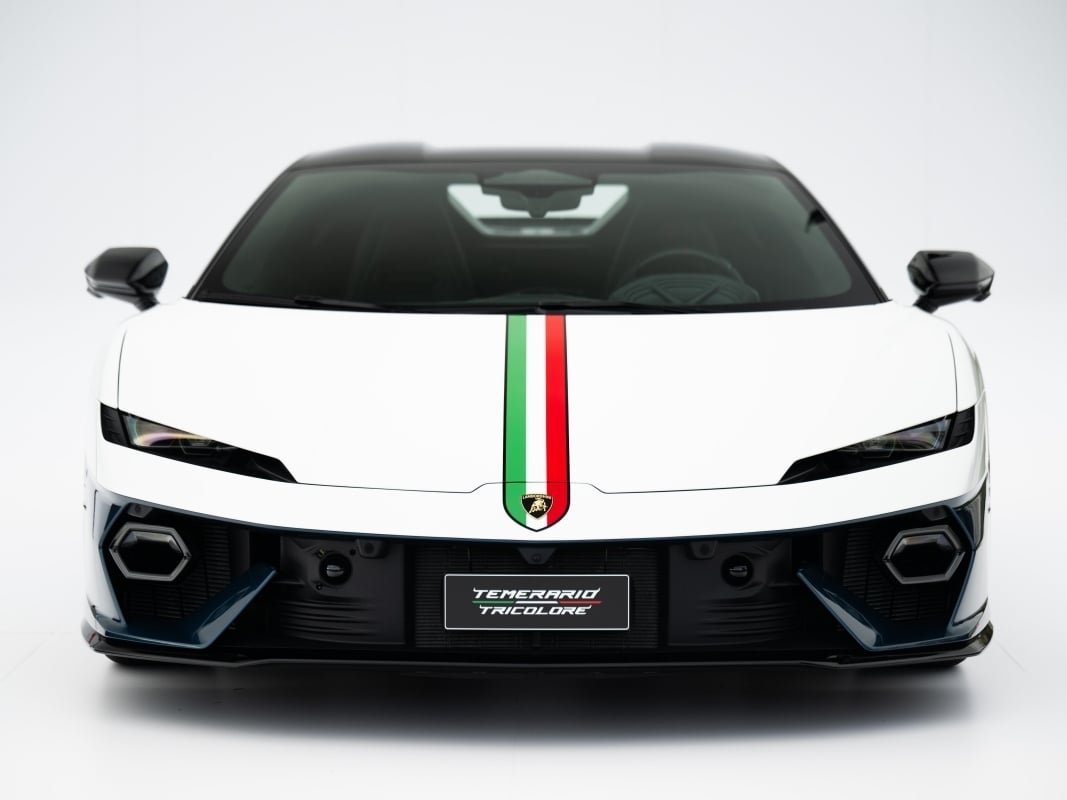 藍寶堅尼 Lamborghini「最愛國超跑」睽違 15 年回歸！Temerario Tricolore 全球唯一亮相！