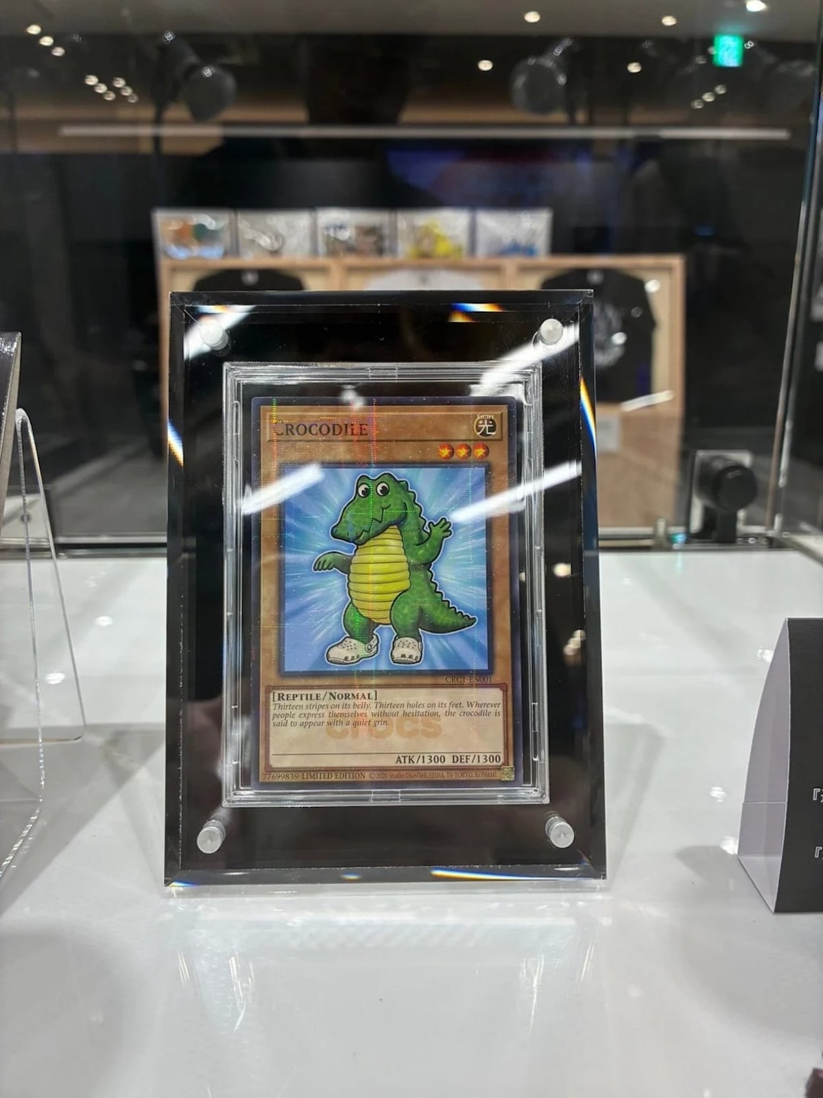 《遊戲王》攜手 Crocs 推出聯名鞋款!武藤遊戲、海馬瀨人、黑魔導、青眼白龍化身洞洞鞋帥翻!