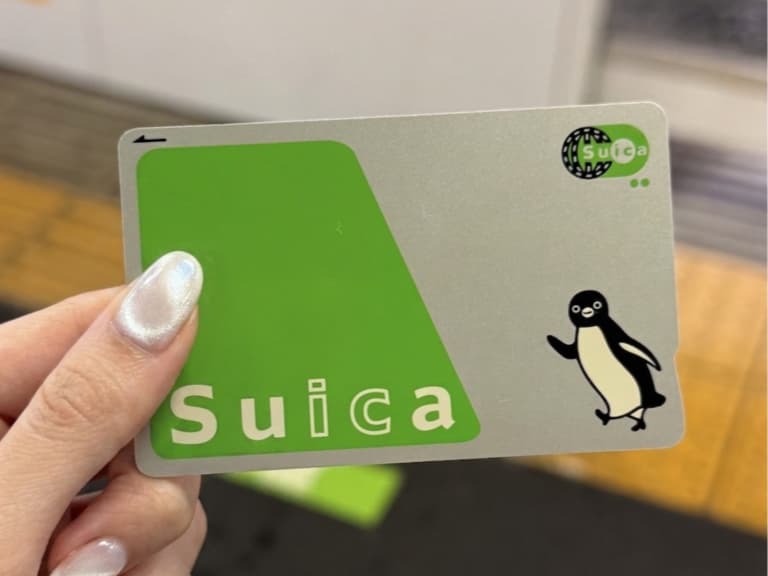 日本 Suica 企鵝西瓜卡宣布停售！iPhone Apple Wallet 也恢復素面！