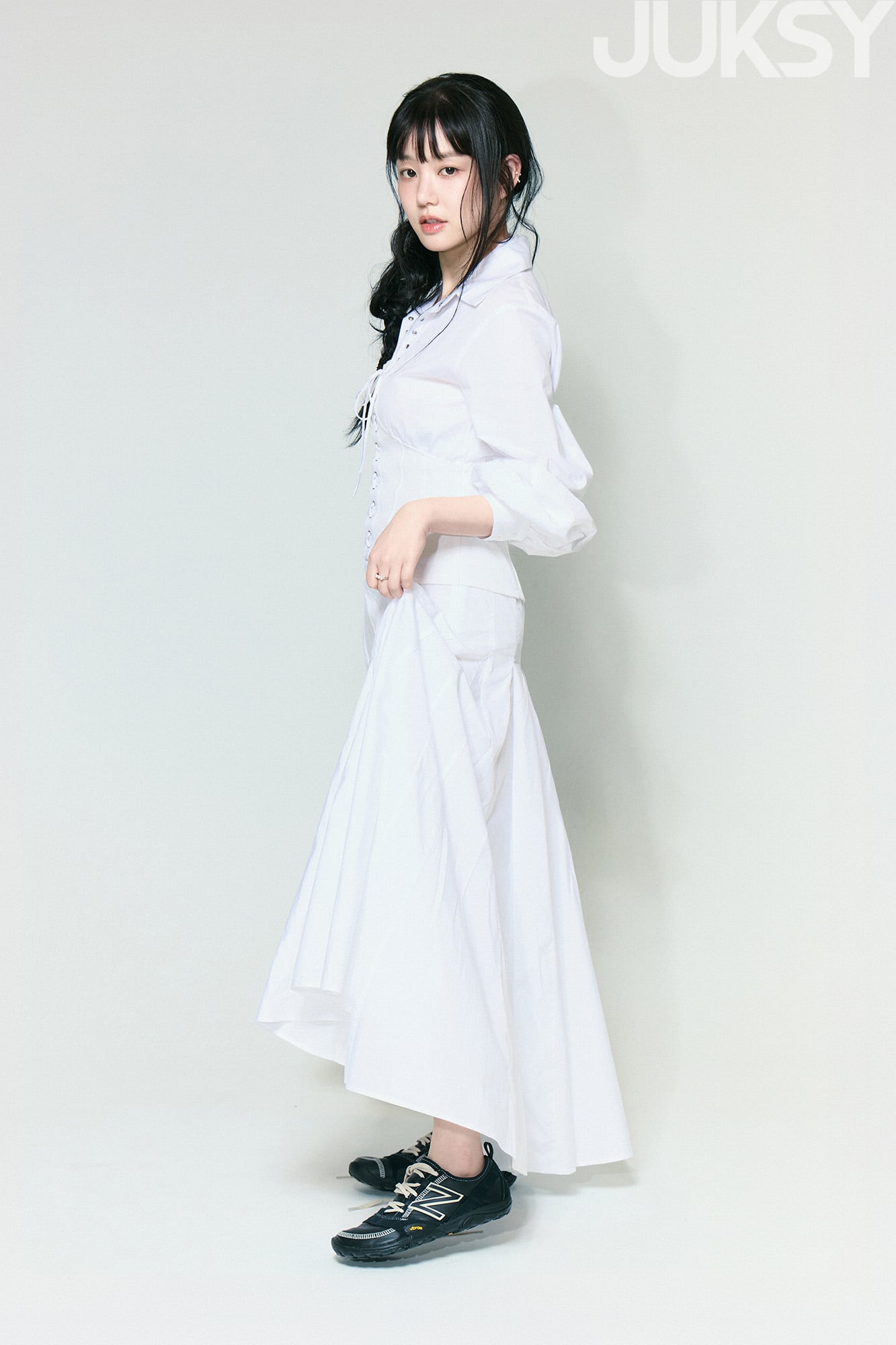李侑菲