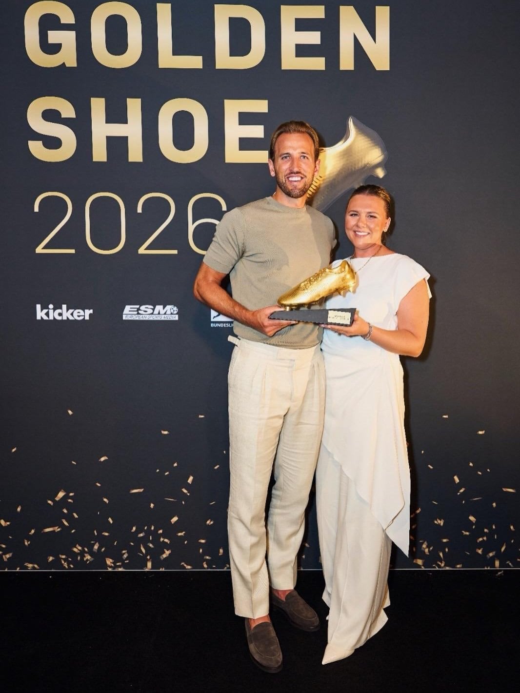 哈利凱恩 Harry Kane 青梅竹馬愛情曝光!德甲百球倒數只差2顆