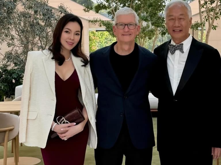 Tim Cook 卸任蘋果 CEO！郭台銘、曾馨瑩赴 Apple Park 出席晚宴，18 年情誼曝光！
