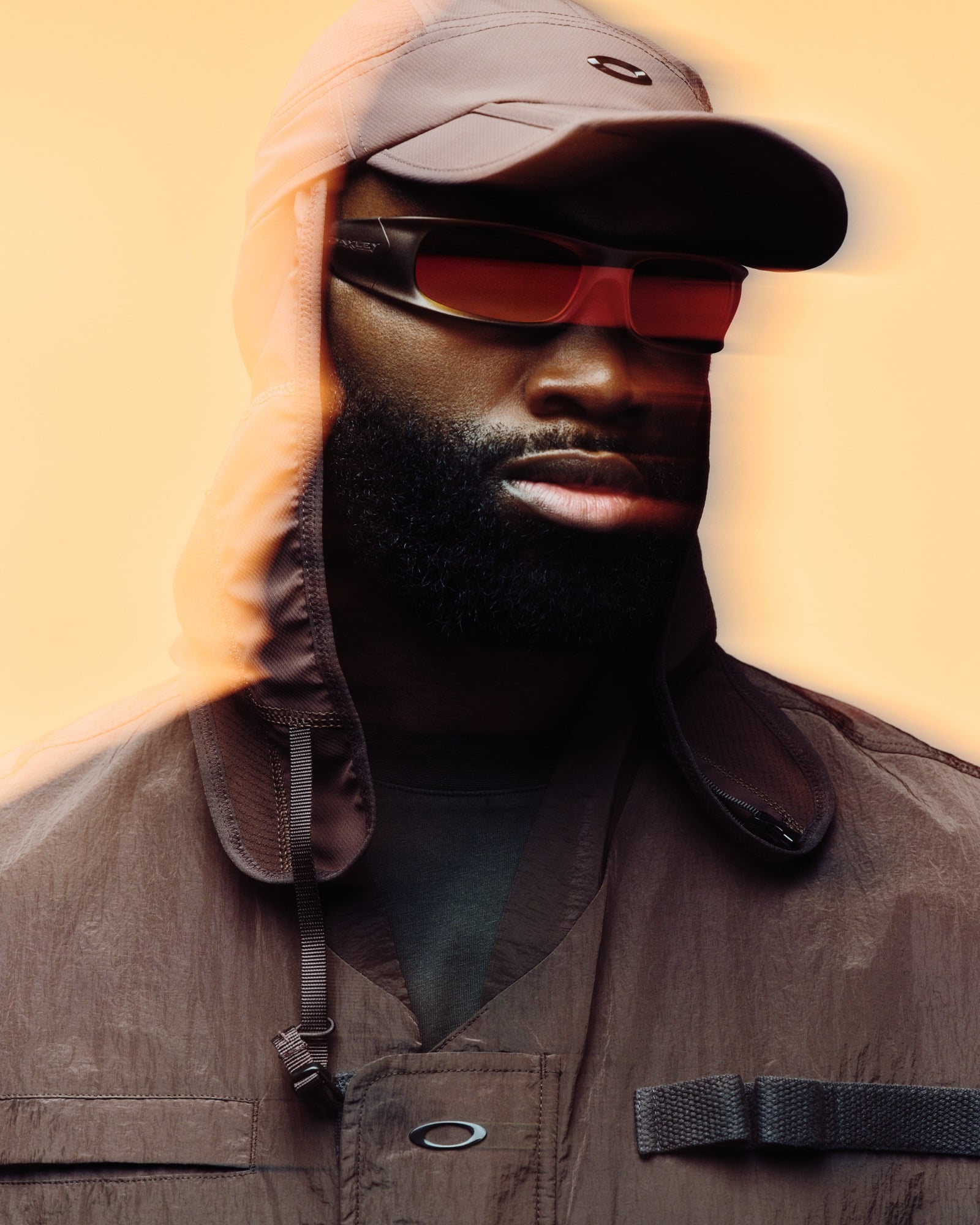 Oakley × CAFE!N 跨界聯名太狂了!咖啡廳變身運動美學展場,27SS日本線首度曝光!