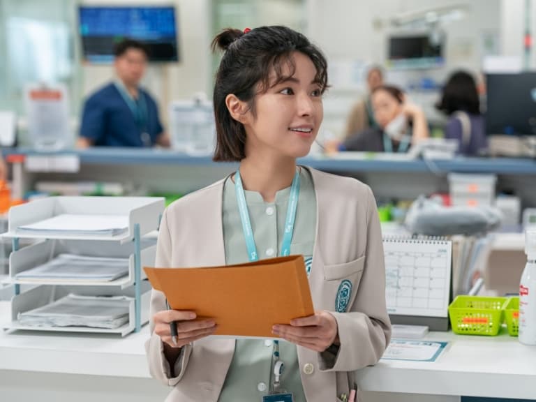 《外傷重症中心》賀營確定退出！曾祖父親日爭議延燒，Netflix 證實：「尊重演員意願！」