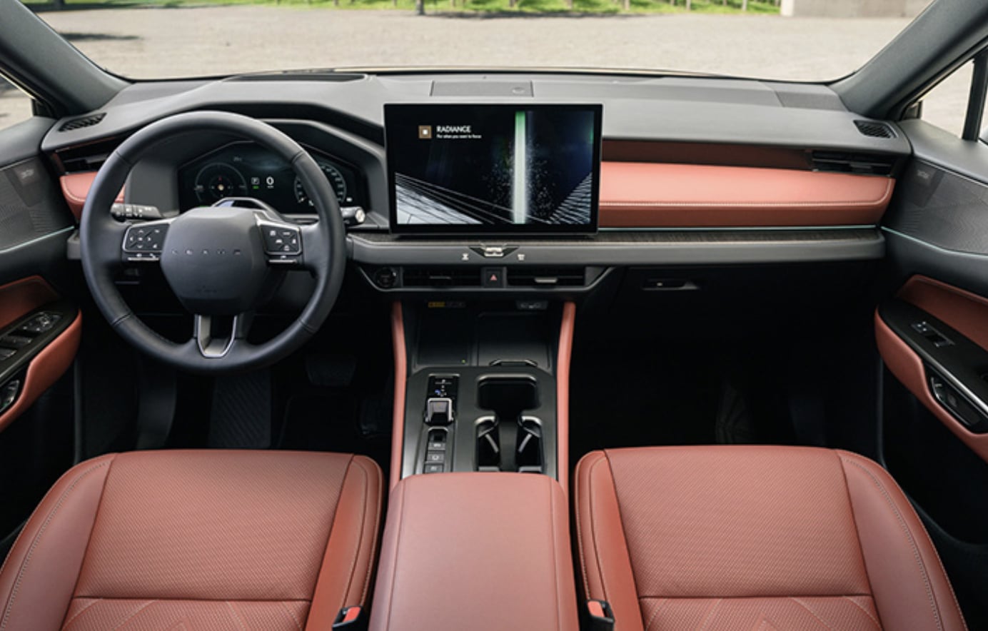 Lexus NX 小改款全球亮相!電池容量暴增 30%,純電續航突破 100 公里!