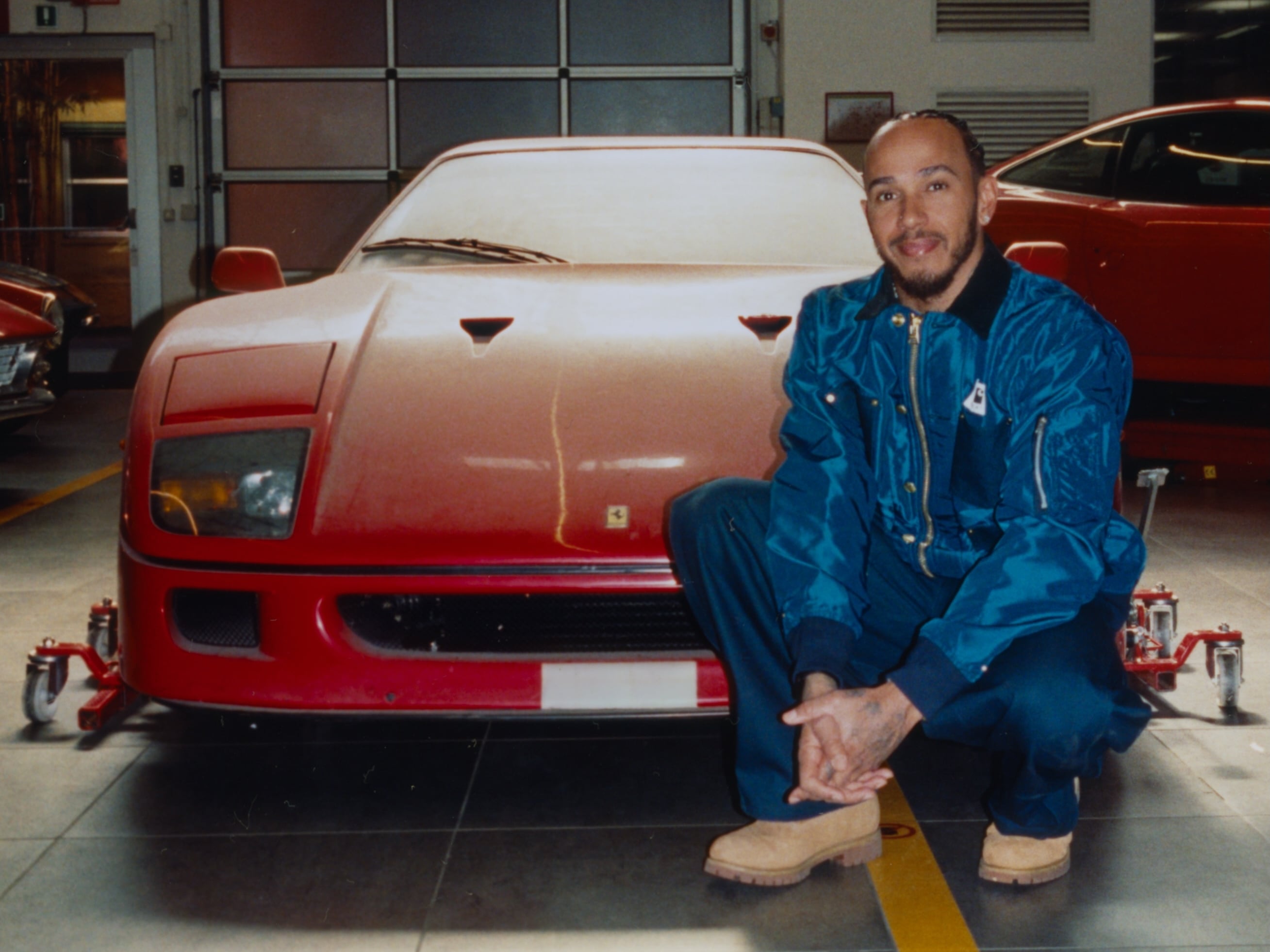 路易斯漢米爾頓 Lewis Hamilton  買下夢想車法拉利 F40！坦言：「它像一件藝術品！」