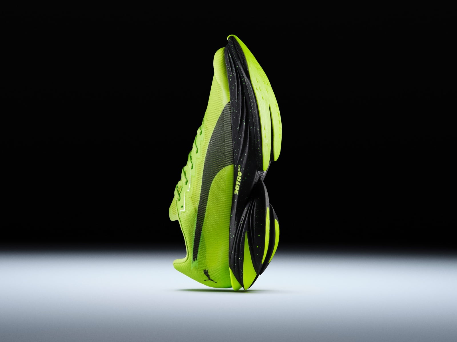 PUMA 兩款競速跑鞋發表迎戰 2026 年末馬拉松賽季!DEVIATE NITRO™ELITE 4、FAST-R NITRO™ ELITE 3⋯一次看!