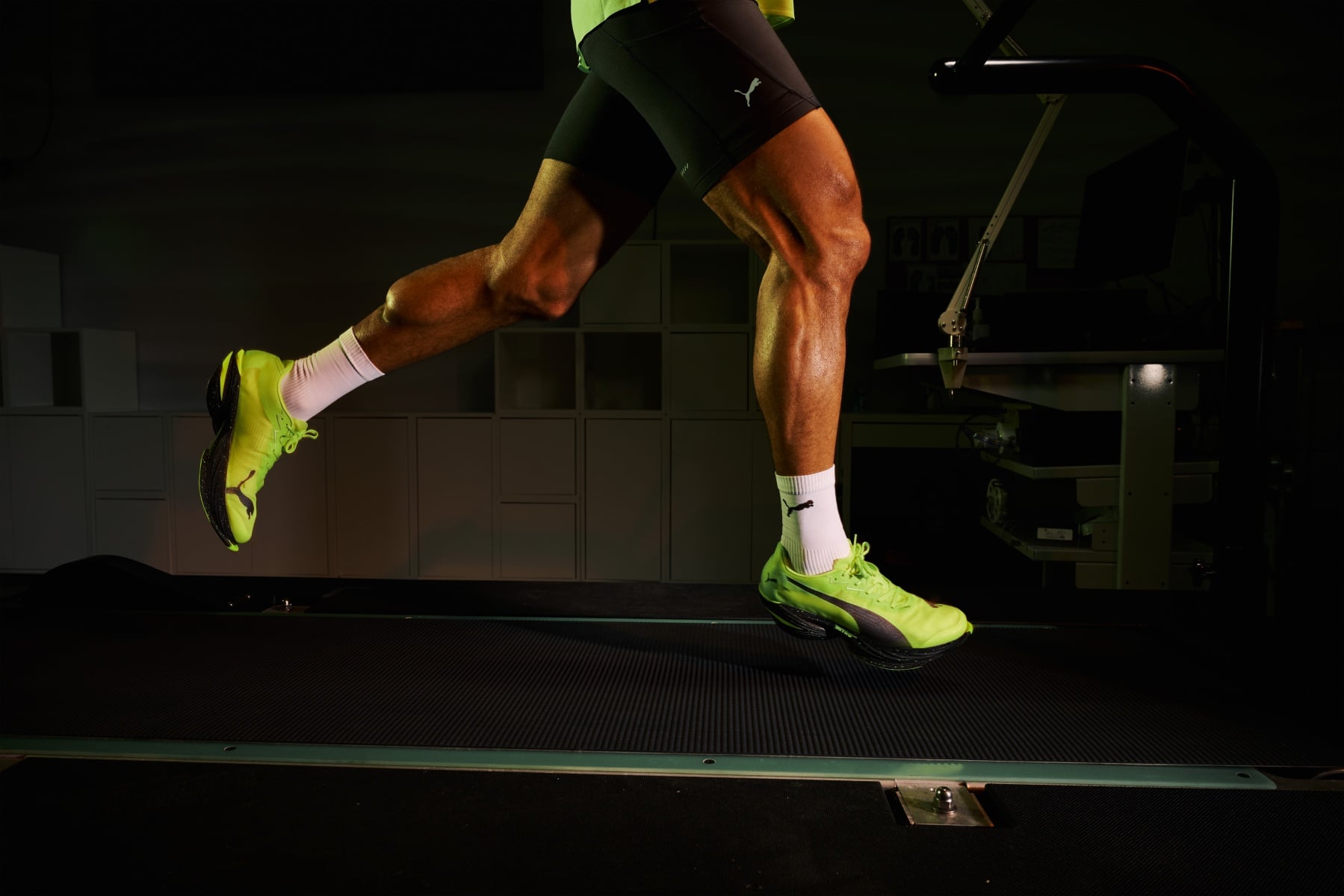 PUMA 兩款競速跑鞋發表迎戰 2026 年末馬拉松賽季!DEVIATE NITRO™ELITE 4、FAST-R NITRO™ ELITE 3⋯一次看!