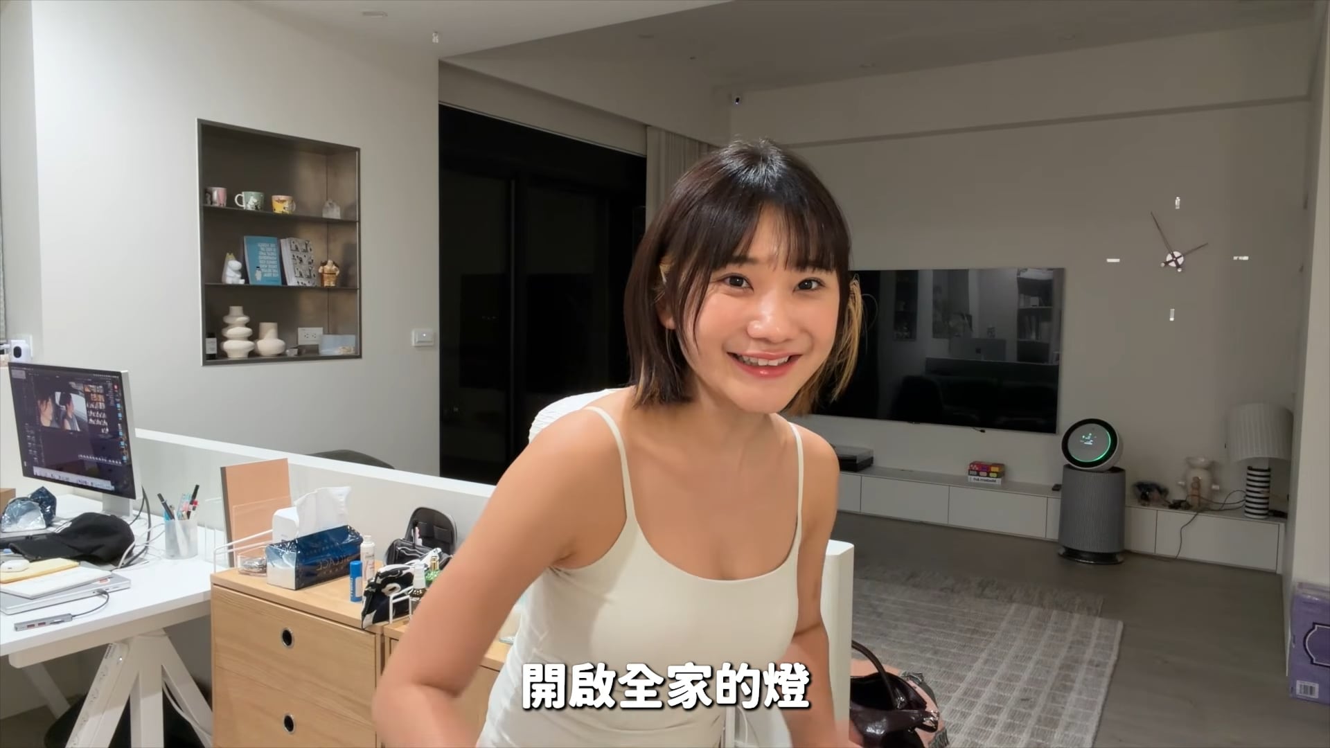 愛莉莎莎一句「Hey Siri」害網友全家燈亮!本人急喊:「又要道歉了!」