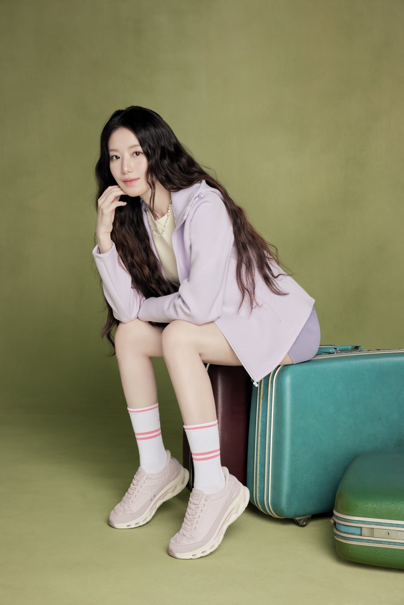 SKECHERS × 舒華限定應援打卡棒來了!買鞋送周邊,數量有限快搶⋯9 月 1 日開搶!