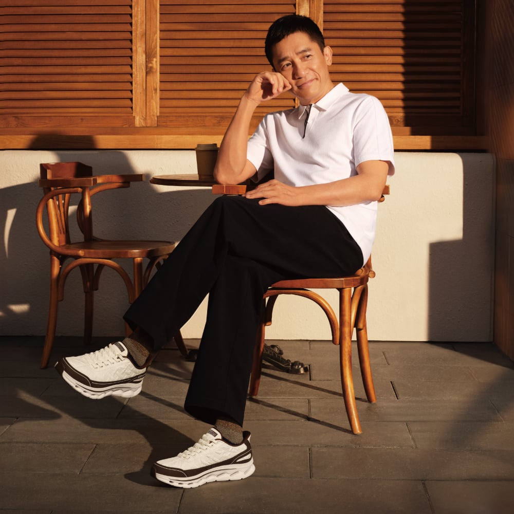 SKECHERS × 舒華限定應援打卡棒來了!買鞋送周邊,數量有限快搶⋯9 月 1 日開搶!