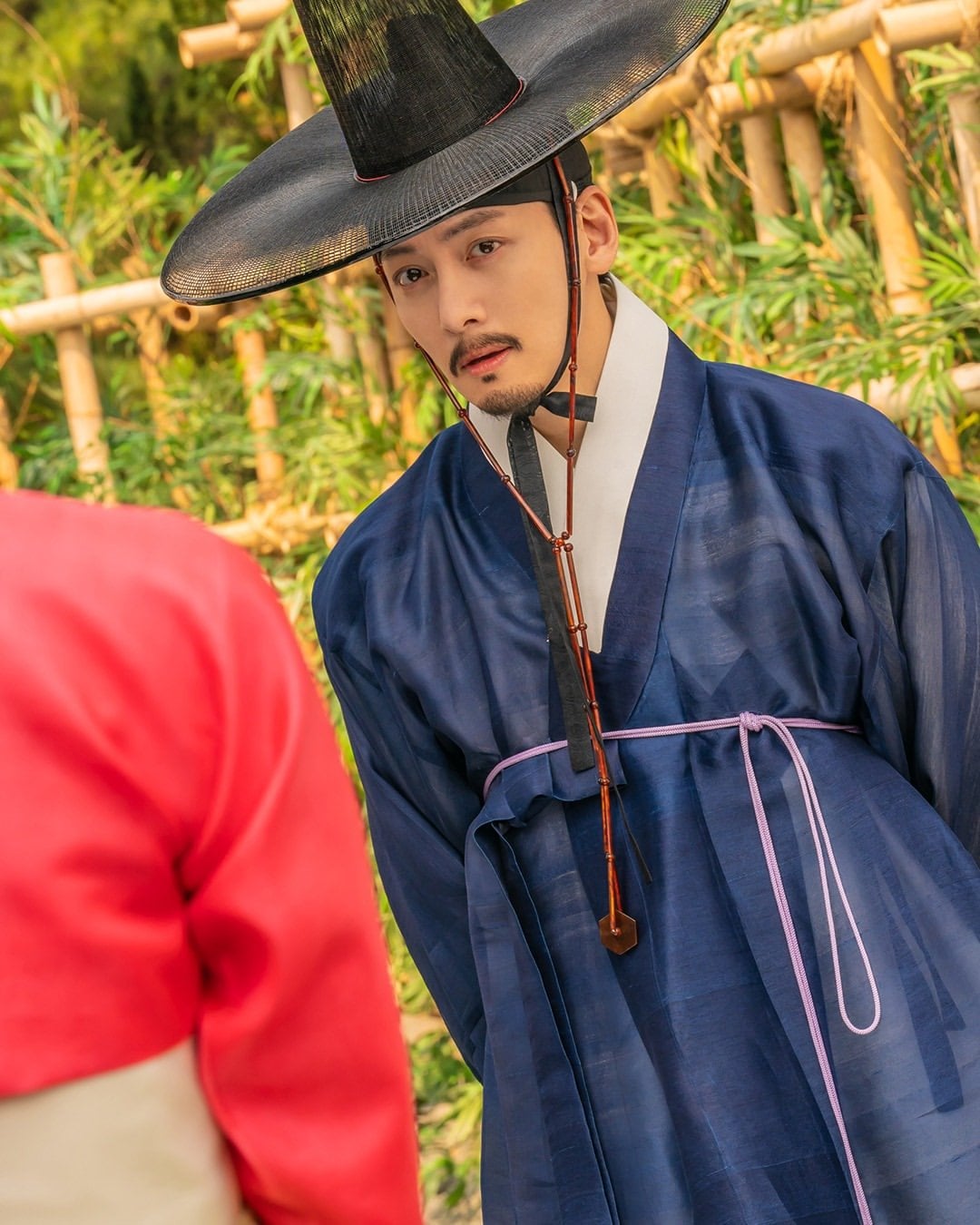 孫藝真 Son Ye-jin新劇《醜聞》三角虐戀曝光！9/18開播 東京親子行同樣吸睛