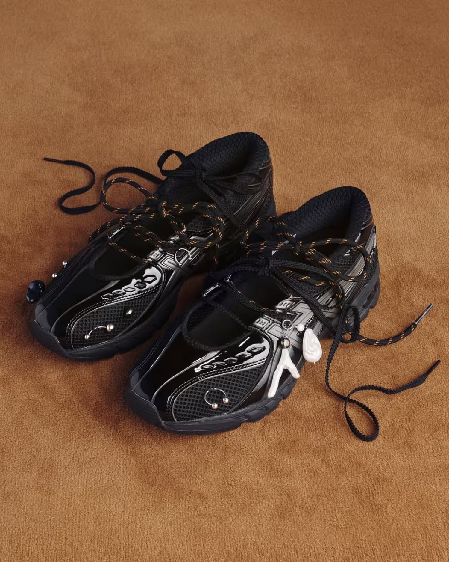 2026 年 9 月球鞋推薦:JENNIE x adidas 芭蕾鞋必搶!航海王 x Nike、Cecilie Bahnsen x ASICS 多款聯名不容錯過(不斷更新)