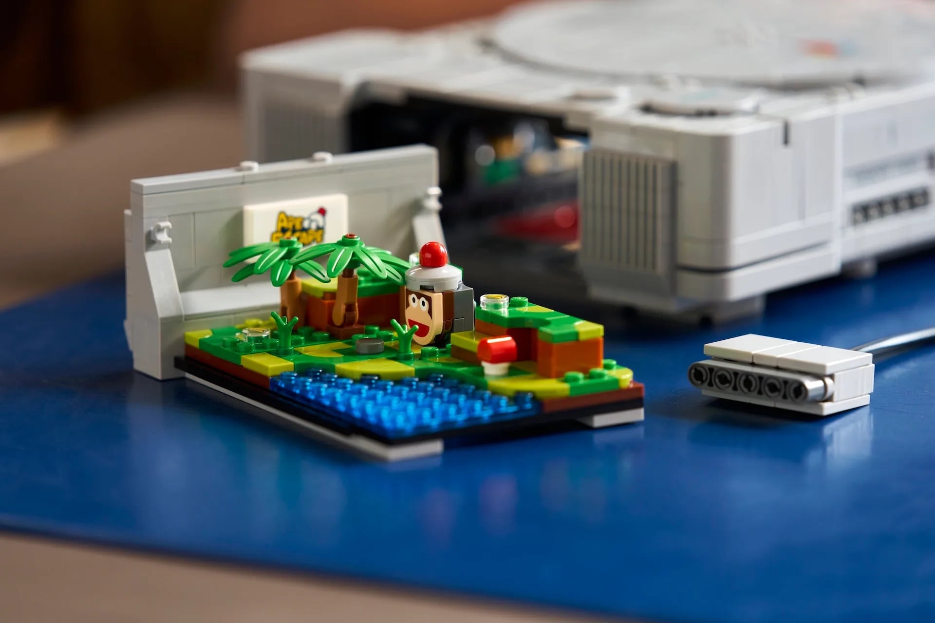 LEGO 首度聯名 PlayStation!初代 PS1 積木 10 月發售,價格與細節一次看!
